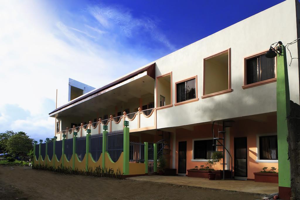 เอเมอร์สัน เพนชัน เพลส Hotel Puerto Princesa ภายนอก รูปภาพ