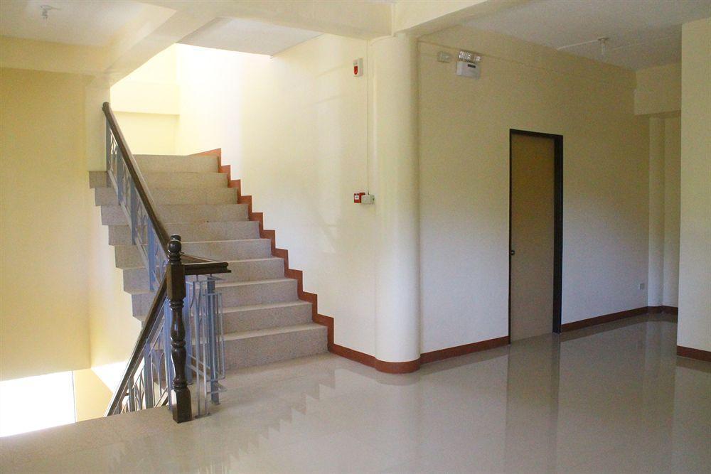 เอเมอร์สัน เพนชัน เพลส Hotel Puerto Princesa ภายนอก รูปภาพ