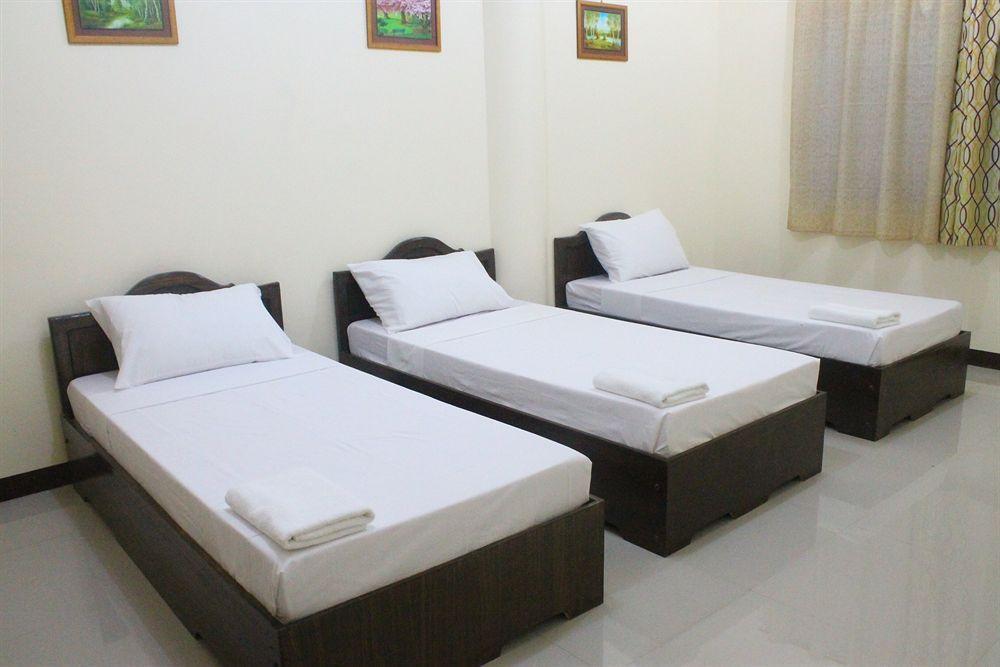 เอเมอร์สัน เพนชัน เพลส Hotel Puerto Princesa ภายนอก รูปภาพ
