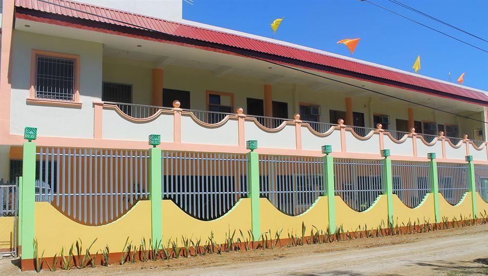 เอเมอร์สัน เพนชัน เพลส Hotel Puerto Princesa ภายนอก รูปภาพ